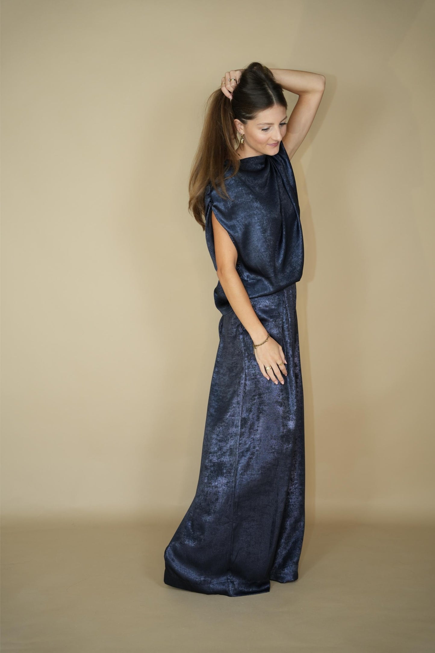 Feline Shiny Sapphire Top