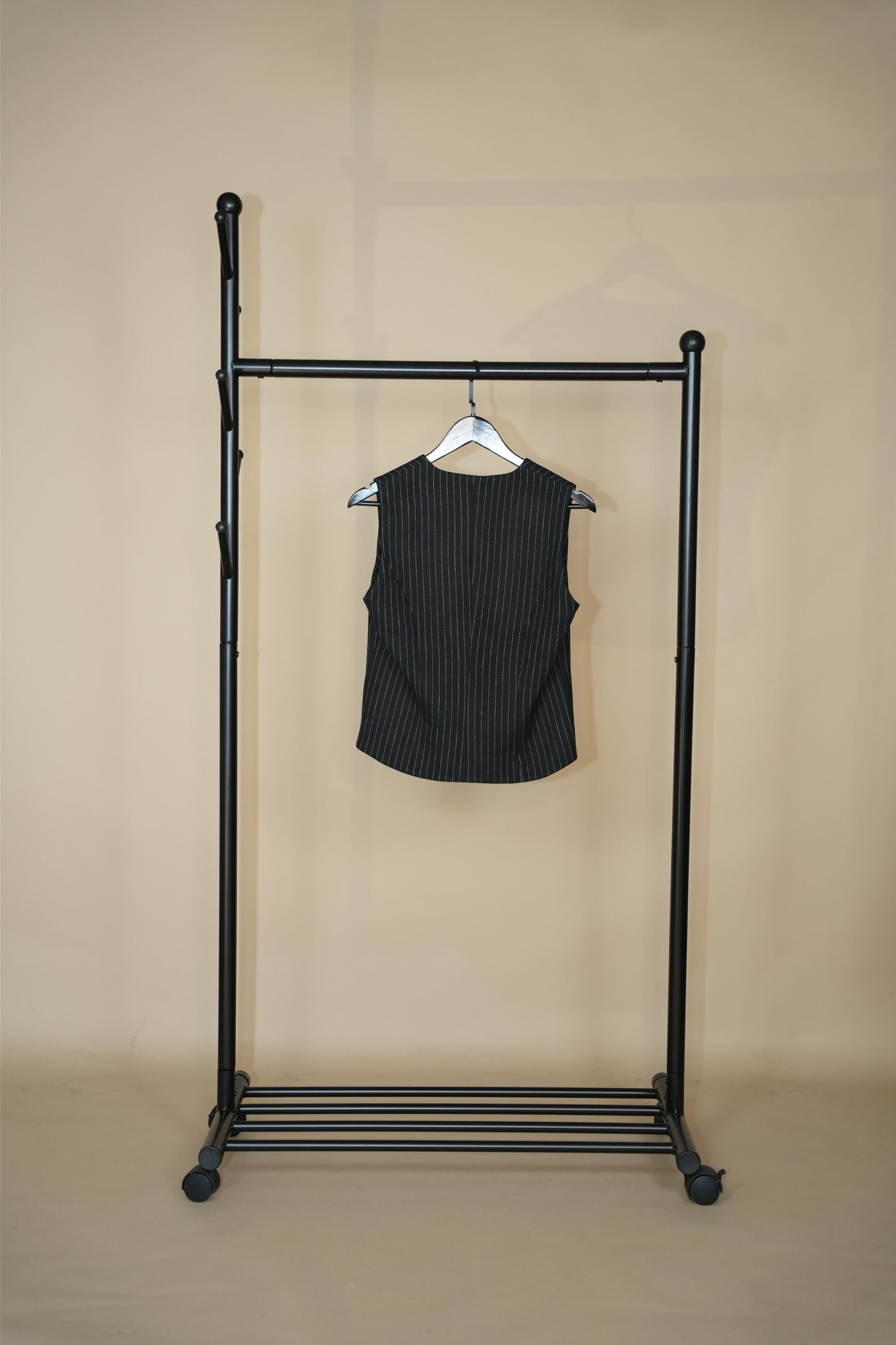 Jurre Gilet Pen Stripe - Black/white